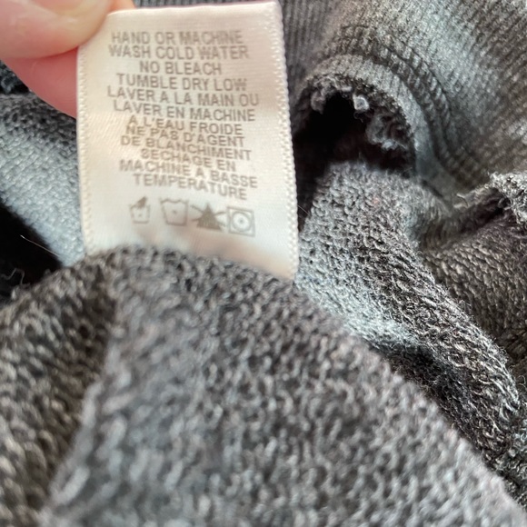 Wildfox Jena Sweatshirt Black - Picture 8 of 8